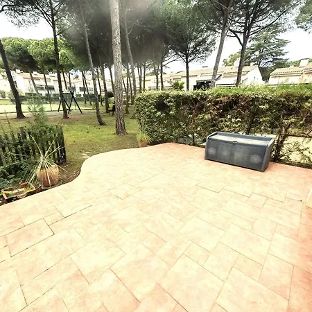 T2 En Rez-de-jardin Avec Piscine, Tennis Et Parking Proche - Fr-1-607-211 Lägenhet *