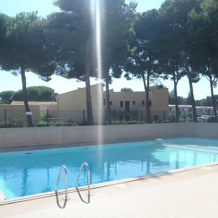 T2 En Rez-de-jardin Avec Piscine, Tennis Et Parking Proche - Fr-1-607-211 Agde