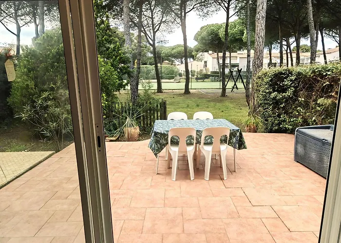 T2 En Rez-de-jardin Avec Piscine, Tennis Et Parking Proche - Fr-1-607-211